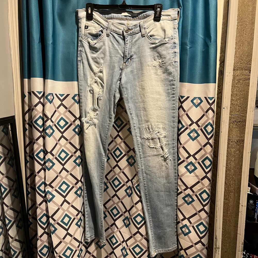 Ken Chan Distressed Skinny Jeans